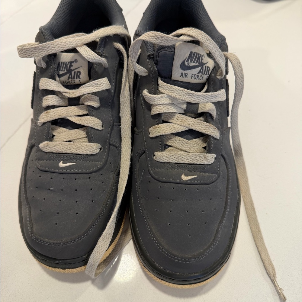 Nike Air Force 1 size 6.5Y (8W)